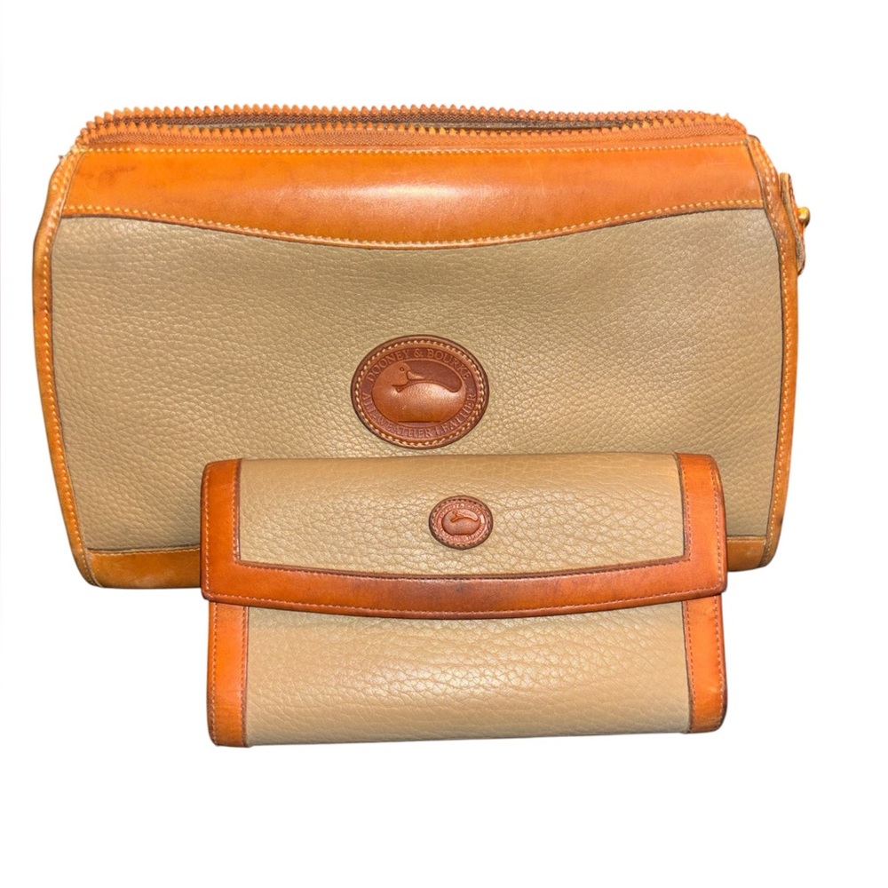 Dooney & Bourke Vintage Classic zip top AWL w/wallet